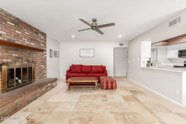 5222 W SWEETWATER Avenue, Glendale, AZ 85304