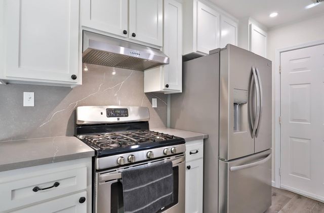 3200 Perryhill Dr, Placerville, CA 95667