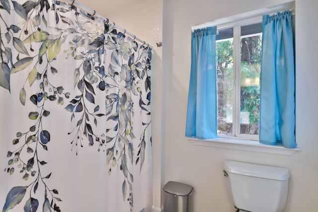 3200 Perryhill Dr, Placerville, CA 95667
