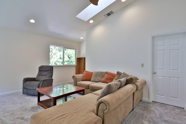 3200 Perryhill Dr, Placerville, CA 95667