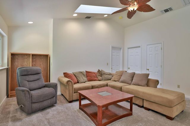 3200 Perryhill Dr, Placerville, CA 95667