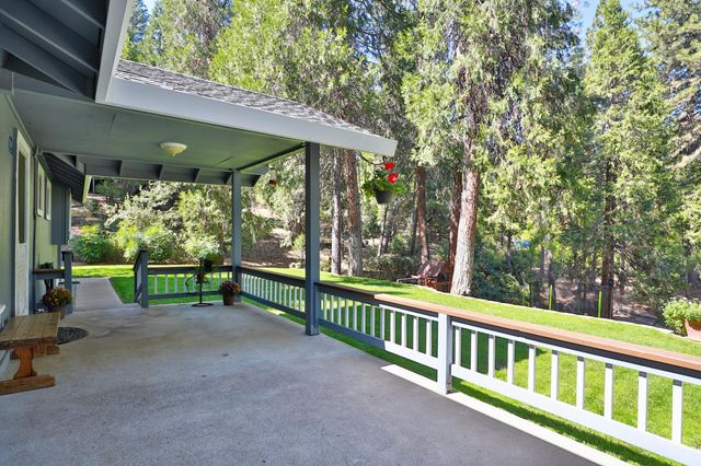 3200 Perryhill Dr, Placerville, CA 95667