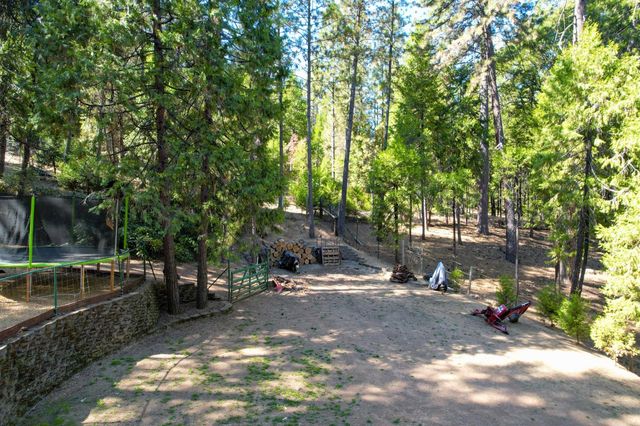 3200 Perryhill Dr, Placerville, CA 95667