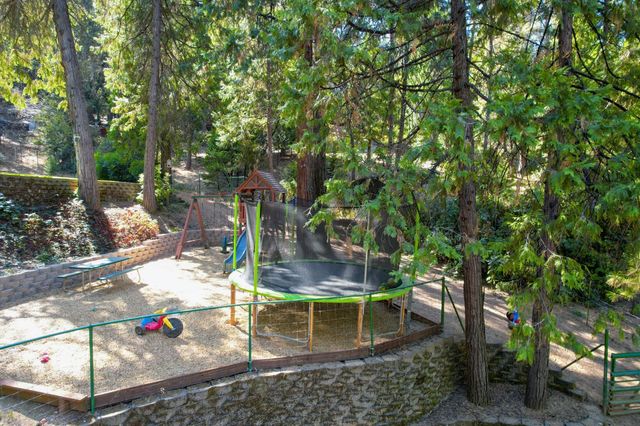 3200 Perryhill Dr, Placerville, CA 95667
