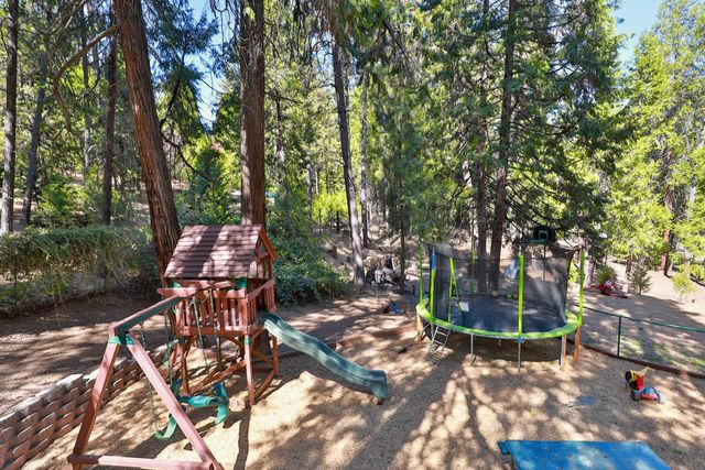 3200 Perryhill Dr, Placerville, CA 95667