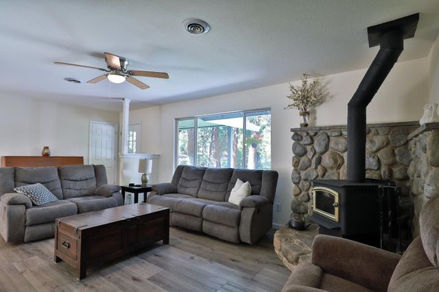 3200 Perryhill Dr, Placerville, CA 95667