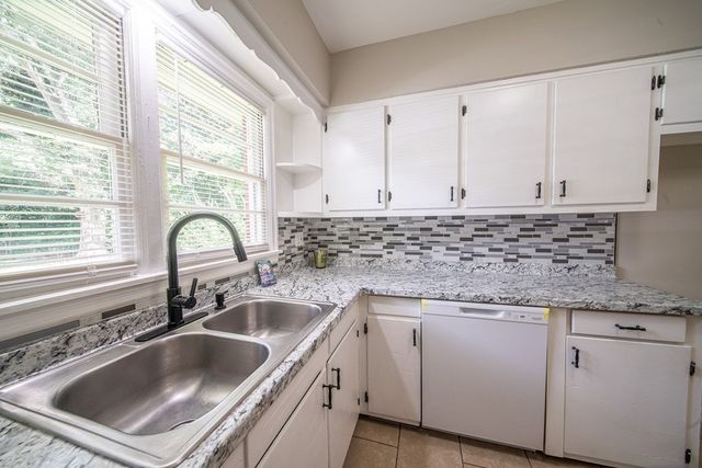 1459 Alta Vista, Columbus, GA 31907