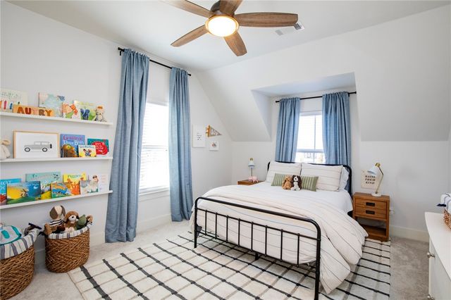 4985 E Sagely Lane, Fayetteville, AR 72703