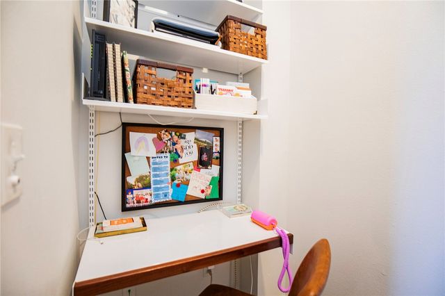 4985 E Sagely Lane, Fayetteville, AR 72703