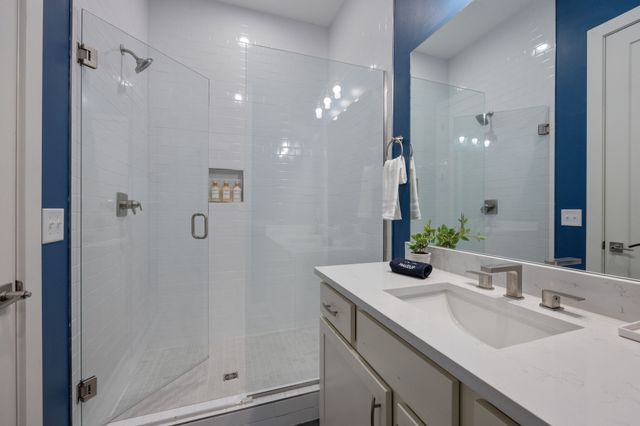2719 Alameda St Apt 102, Nashville, TN 37208