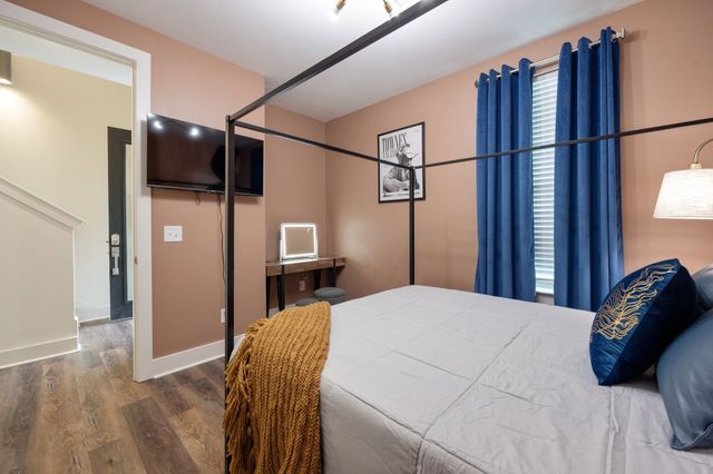 2719 Alameda St Apt 102, Nashville, TN 37208