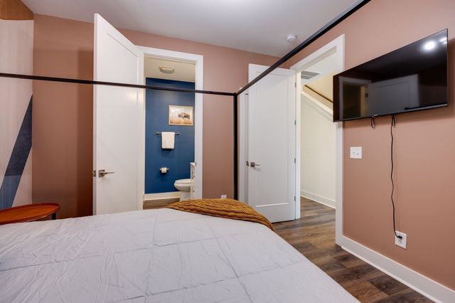 2719 Alameda St Apt 102, Nashville, TN 37208