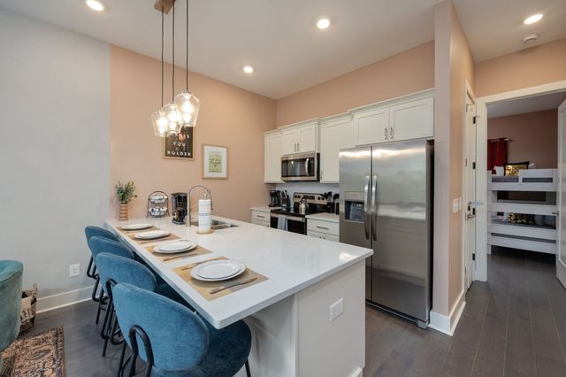 2719 Alameda St Apt 102, Nashville, TN 37208