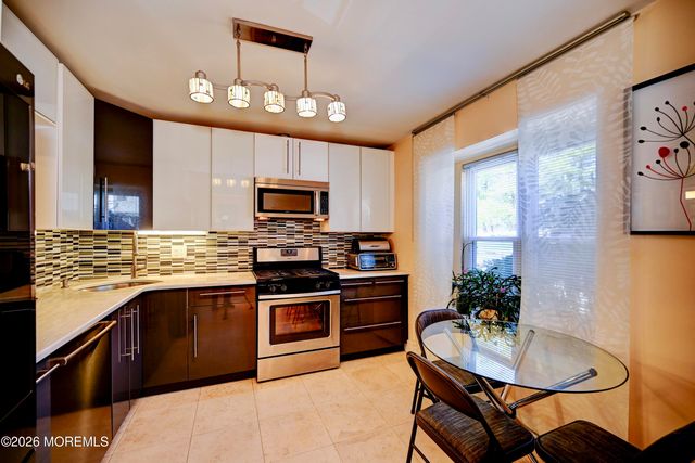60 Renee Court, Jackson, NJ 08527