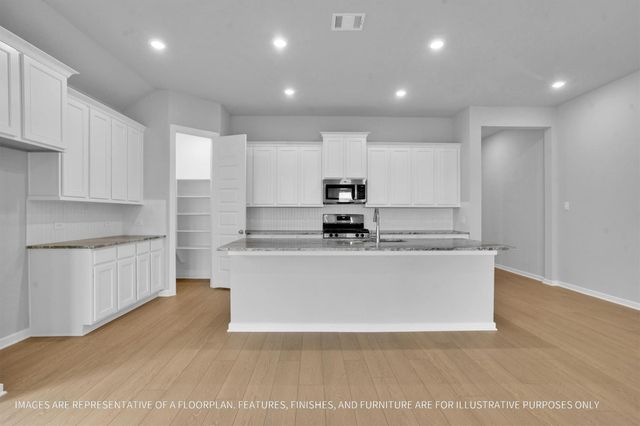 722 Mockingbird Passage, Beasley, TX 77417