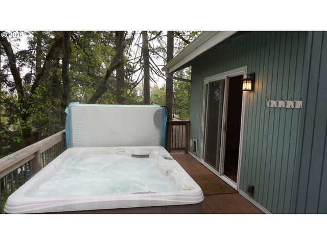 2025 W 25TH Ave, Eugene, OR 97405