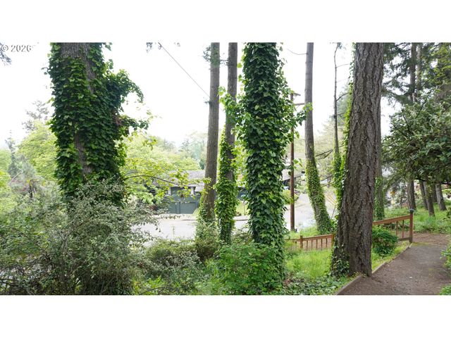 2025 W 25TH Ave, Eugene, OR 97405