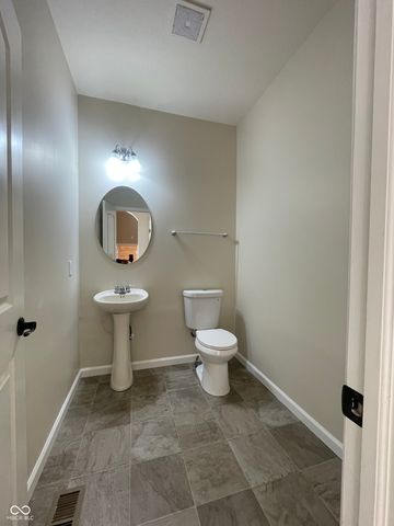 7156 Maple Bluff Place, Indianapolis, IN 46236