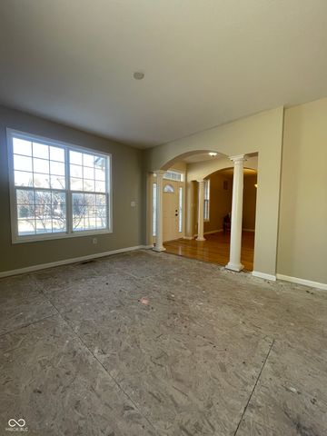 7156 Maple Bluff Place, Indianapolis, IN 46236