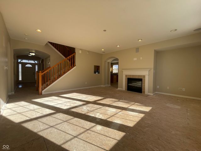 7156 Maple Bluff Place, Indianapolis, IN 46236