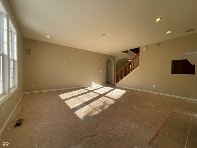 7156 Maple Bluff Place, Indianapolis, IN 46236