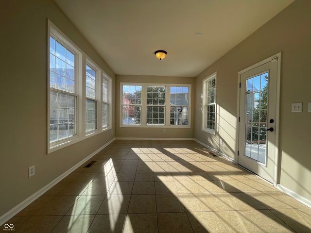 7156 Maple Bluff Place, Indianapolis, IN 46236