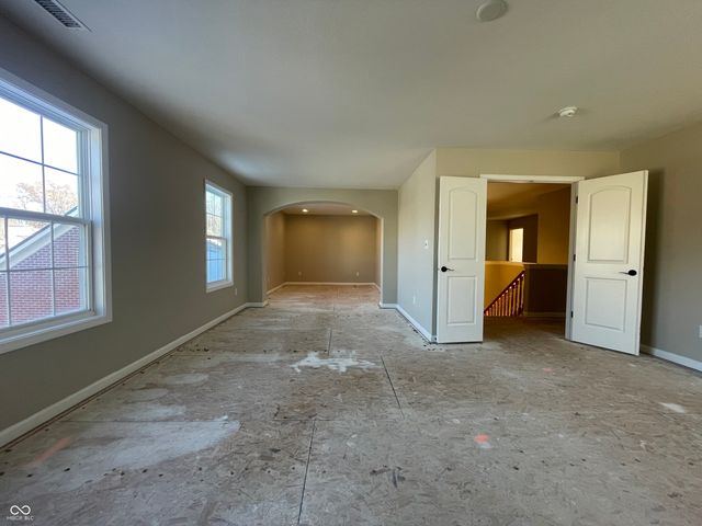 7156 Maple Bluff Place, Indianapolis, IN 46236