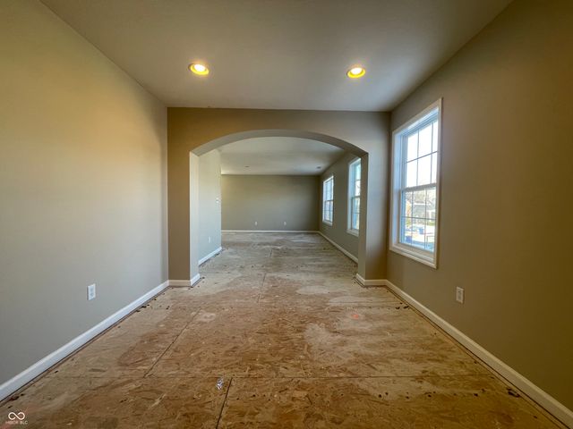 7156 Maple Bluff Place, Indianapolis, IN 46236