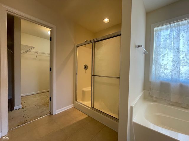 7156 Maple Bluff Place, Indianapolis, IN 46236