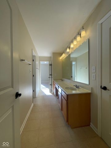 7156 Maple Bluff Place, Indianapolis, IN 46236