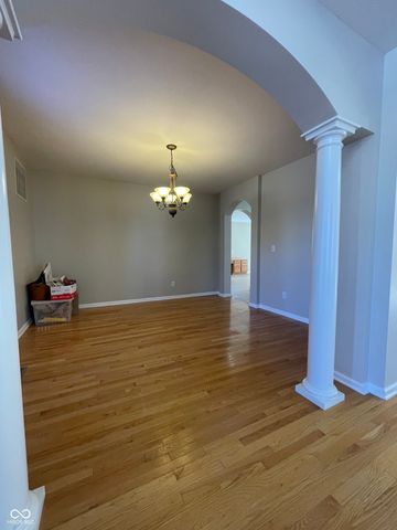 7156 Maple Bluff Place, Indianapolis, IN 46236