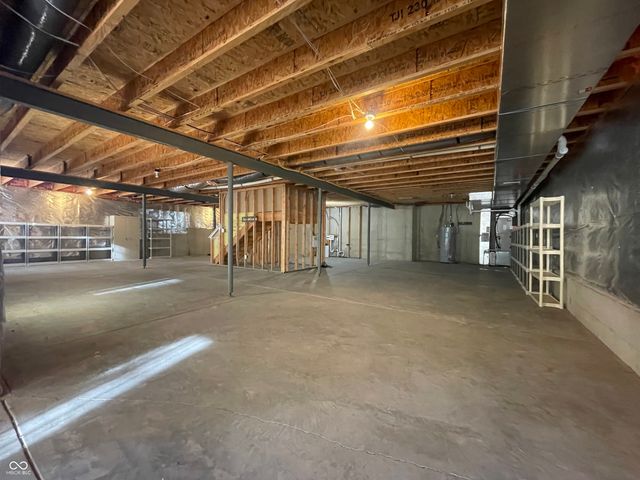 7156 Maple Bluff Place, Indianapolis, IN 46236