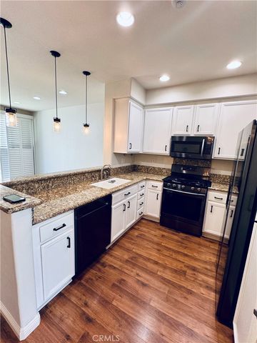 8313 E Arrowhead Way, Anaheim, CA 92808