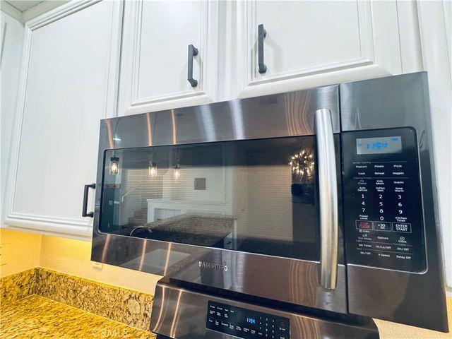 8313 E Arrowhead Way, Anaheim, CA 92808