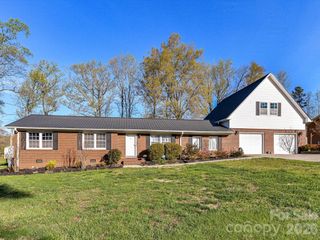 7731 Orrview Drive, Mint Hill, NC 28227