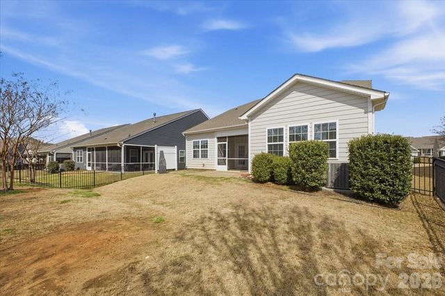 4048 Home Grown Way, Lake Wylie, SC 29710