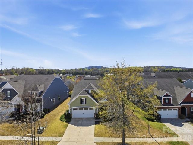 4048 Home Grown Way, Lake Wylie, SC 29710