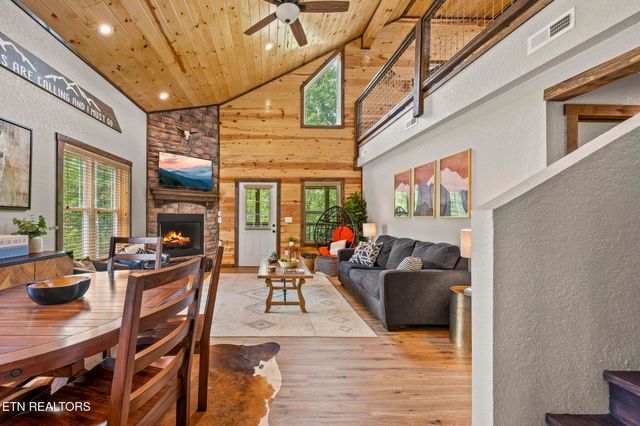 2046 Slippery Rock Circle, Sevierville, TN 37862