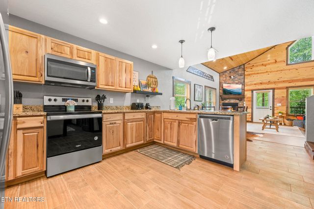 2046 Slippery Rock Circle, Sevierville, TN 37862