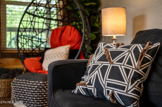 2046 Slippery Rock Circle, Sevierville, TN 37862