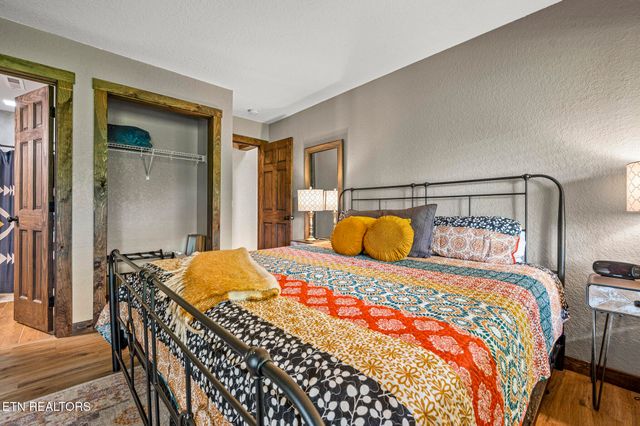 2046 Slippery Rock Circle, Sevierville, TN 37862