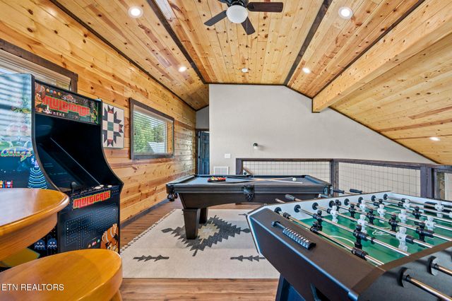 2046 Slippery Rock Circle, Sevierville, TN 37862