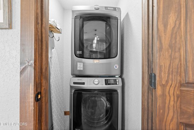 2046 Slippery Rock Circle, Sevierville, TN 37862