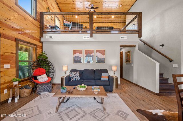 2046 Slippery Rock Circle, Sevierville, TN 37862