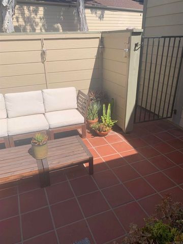1734 Aldersgate Road, Encinitas, CA 92024