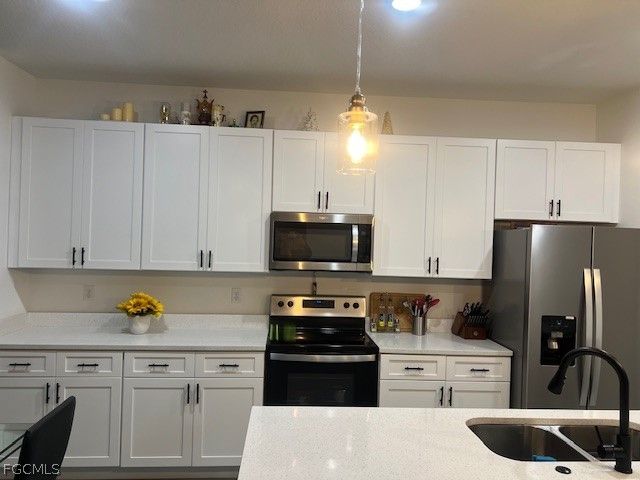 1604 NW 7th AVE, Matlacha, FL 33993