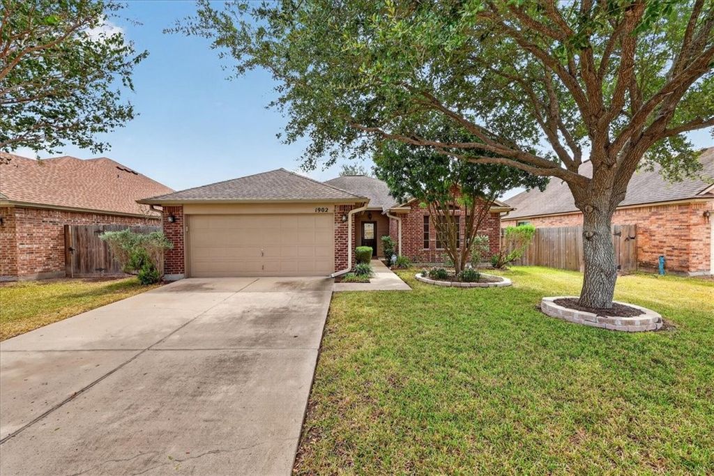 1902 Spanish, Corpus Christi, TX 78410 — exterior