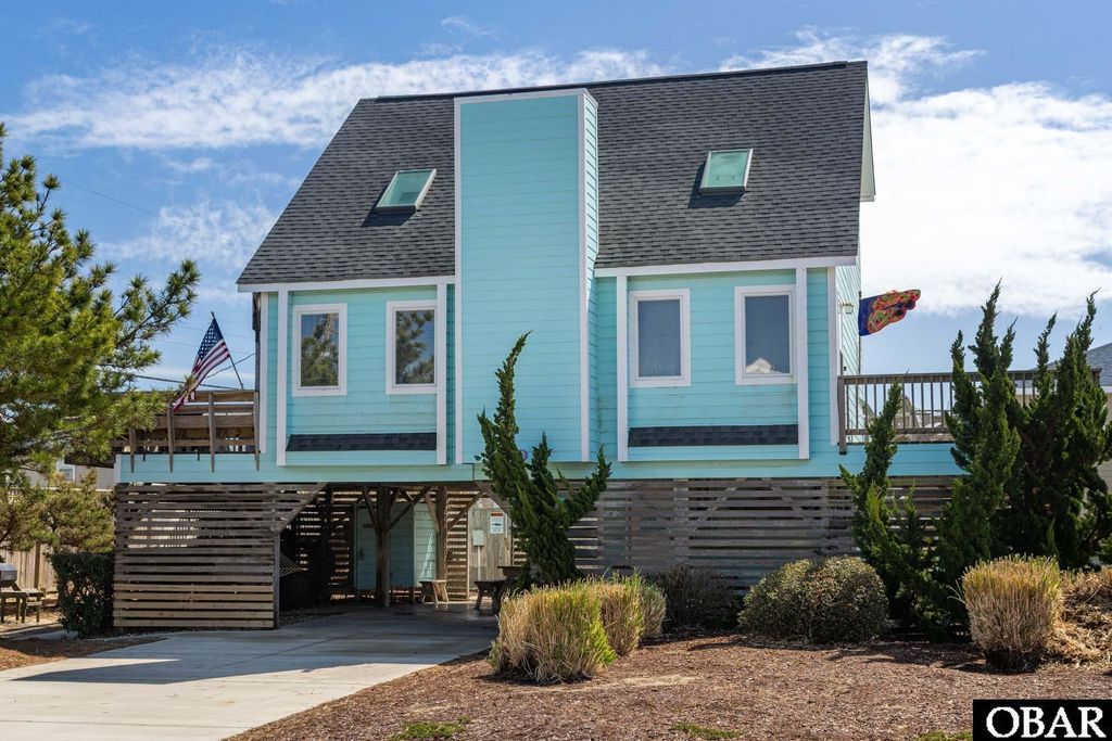 Image 1 of property listing at 203 E First St Lot 21, Kill Devil Hills, NC 27948