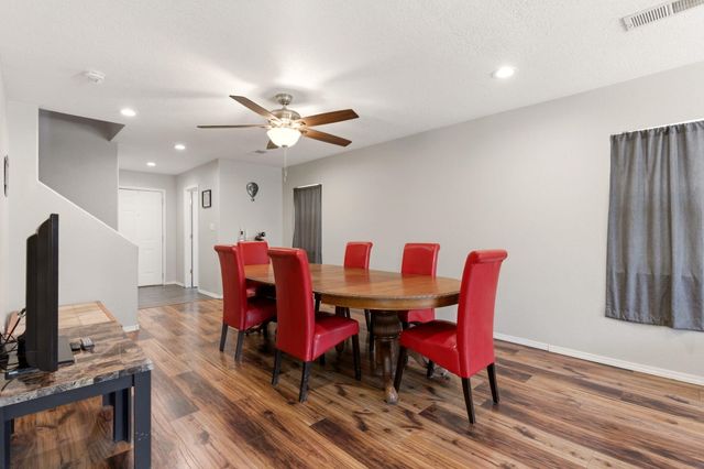 9916 Marlborough Avenue SW, Albuquerque, NM 87121