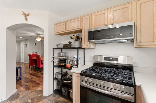9916 Marlborough Avenue SW, Albuquerque, NM 87121